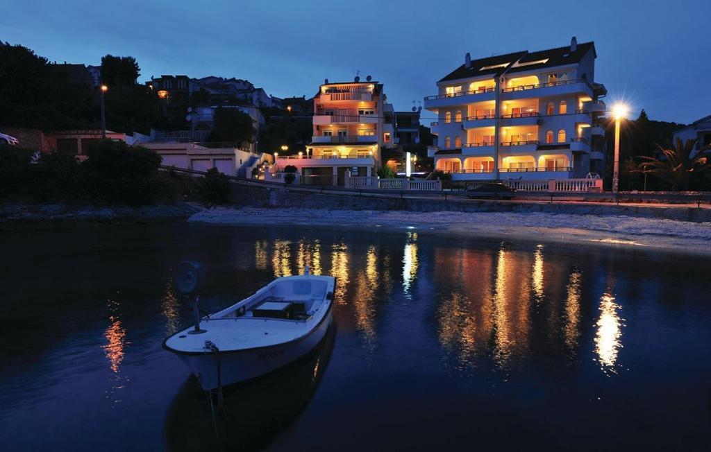 Sea View Apartments Sirena 奥库格哥恩基 外观 照片